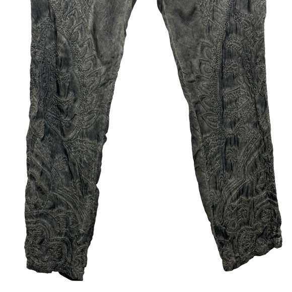 Johnny Was Pete & Greta Gray Wash Embroidered Pull on Pants Medium - Picture 7 of 11
